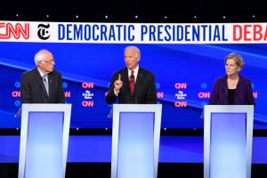 Rising star Warren weathers attacks at Democratic White House debate.jpg