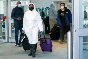 US hits daily death toll record, says arrivals will need negative Covid test.jpg