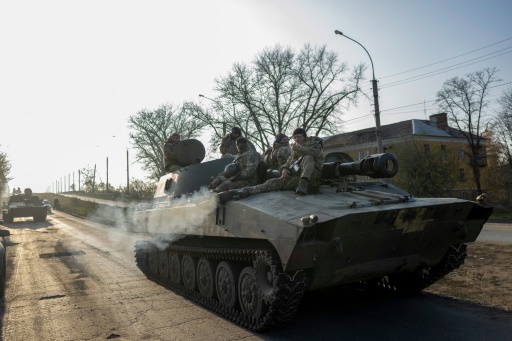 Russia orders troops out of Kherson in major reversal