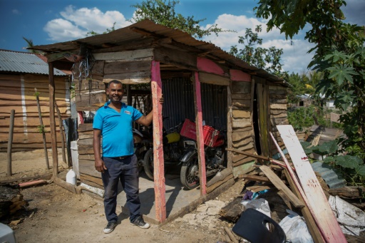 Dominican government razes homes to erect wall on Haiti border