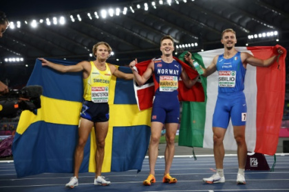 Warholm leads galaxy of stars at classy Euros.jpg