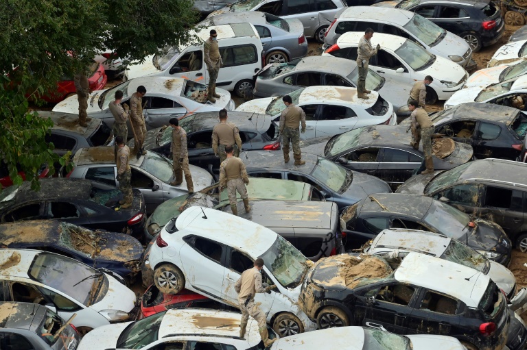 Global warming is a security threat and armies must adapt: experts