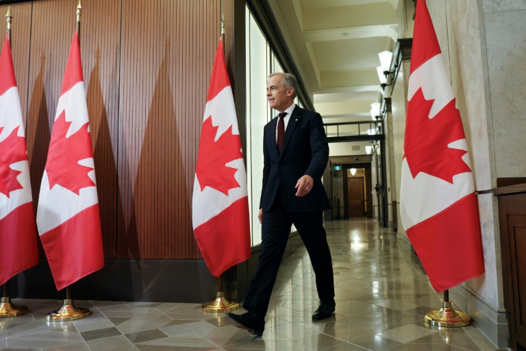 Guest list for G7 summit tells of global challenges