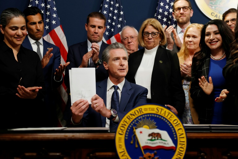 Texas, California race to redraw electoral maps ahead of US midterms