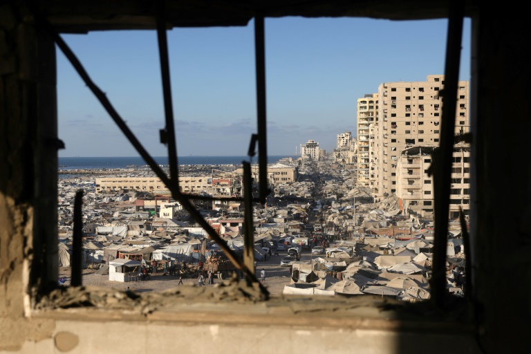 Coffee and cash: how Hamas pays its civil servants in secret