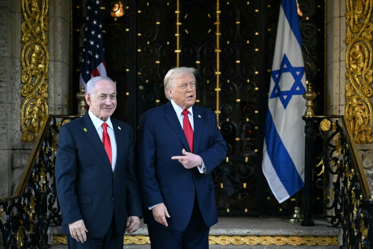 Trump warns Hamas, Iran after Netanyahu talks