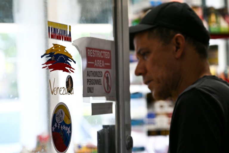 Florida's Venezuelans divided on US military buildup