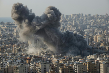 Smoke billows from an Israeli strike in the southern suburbs of Beirut on March 10, 2026 - Ibrahim AMRO (AFP)