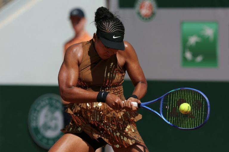 Ailing Sinner crashes out of French Open, Sabalenka through