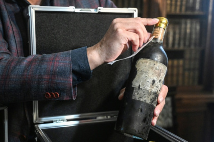 The sweet Sauternes wine made by iconic Chateau d'Yquem survived decades hidden under castle floorboards - Michal Cizek (AFP)